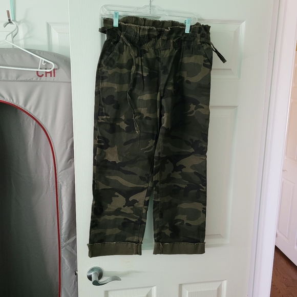 Camo pants (BNWT) - Picture 4 of 5